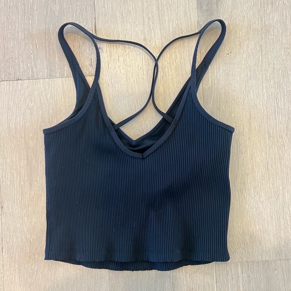Vuori Black Rib Crop Tank Size Small